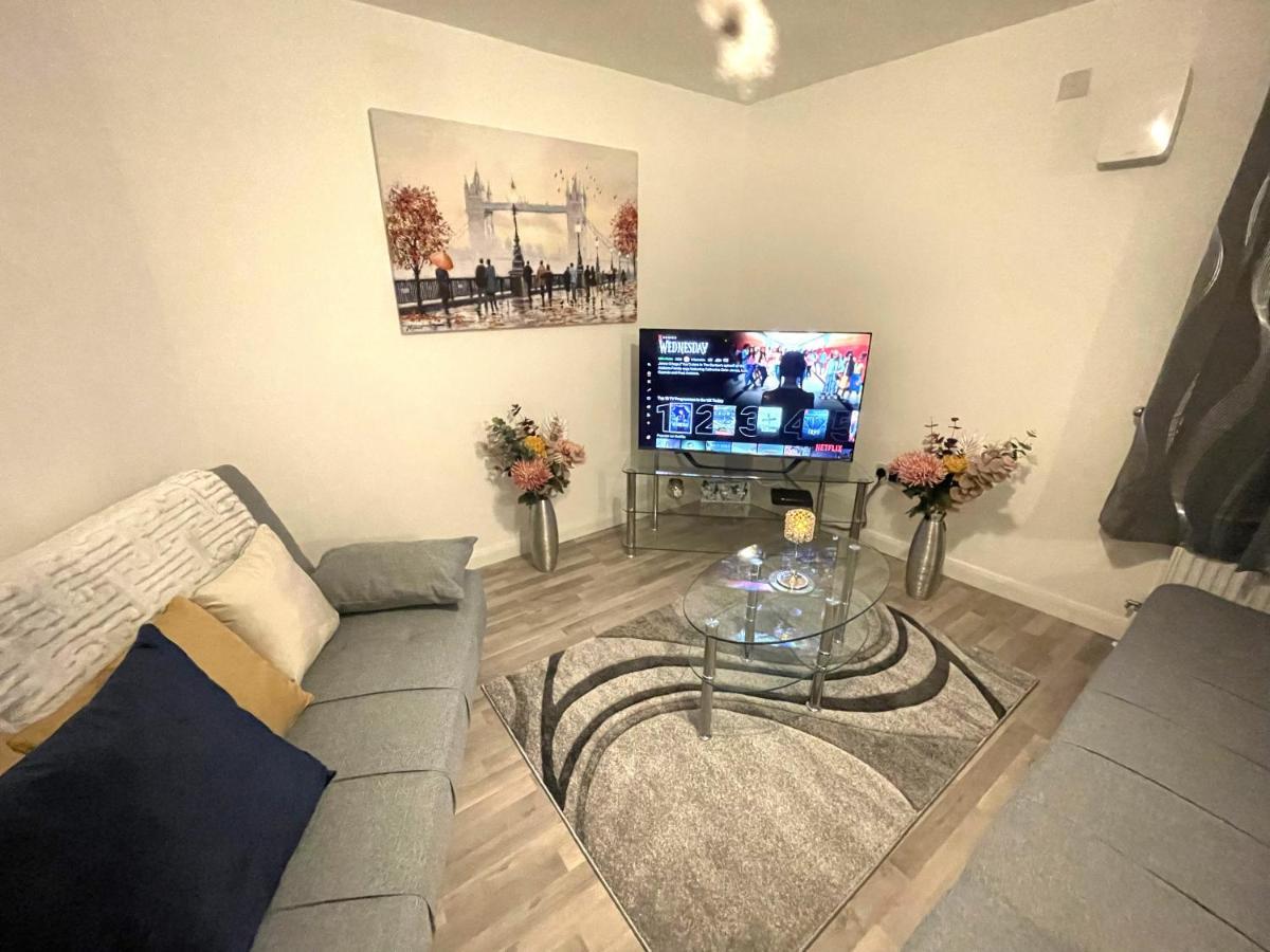 Supreme - 1 Bedroom Apart Sleeps 4 Short/Long Stay 질링엄 외부 사진