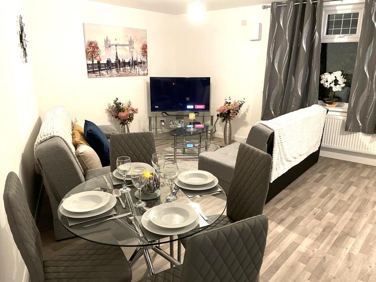 Supreme - 1 Bedroom Apart Sleeps 4 Short/Long Stay 질링엄 외부 사진